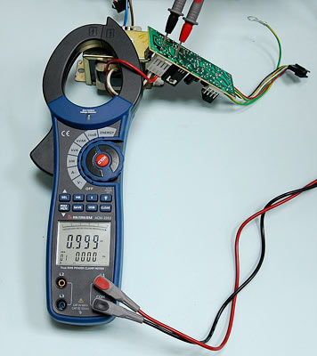 Reactive Power (main display) + Apparent Power (secondary display) Measurement Reactive Power (main display) + Apparent Power (secondary display) Measurement