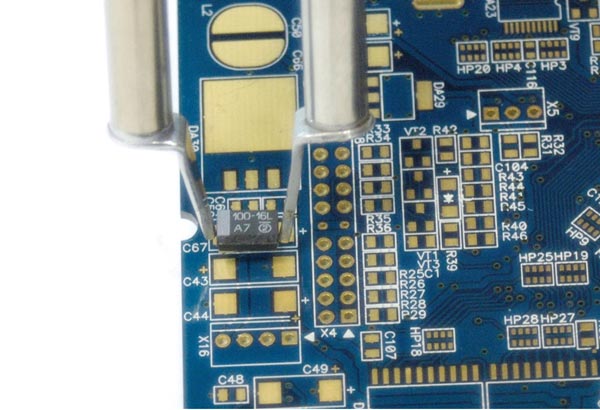 SMD components removal with ASE-1209 Soldering Tweezers