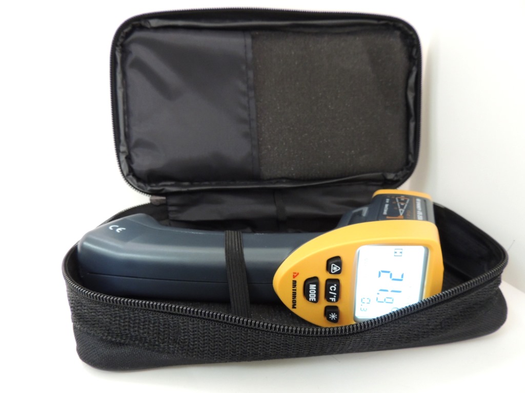 AKTAKOM ATE-2530 Wide-Range Infrared Thermometer with Laser Targeting  - Case